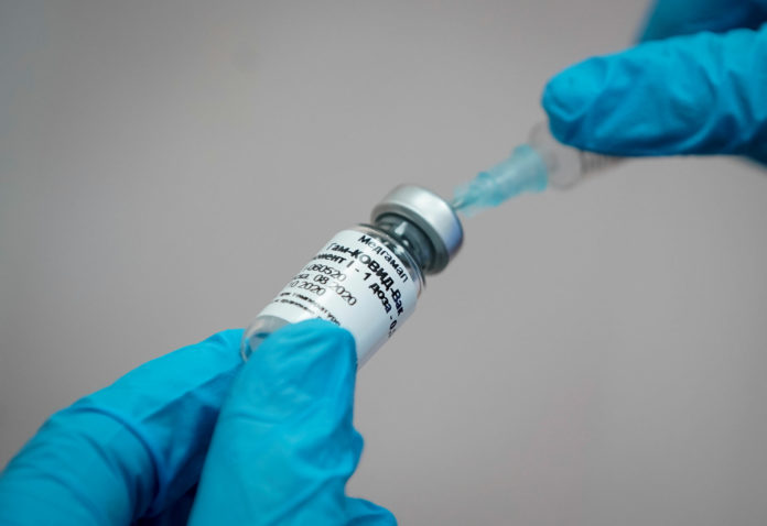 Vaccin Spoutnik V: arrivée du premier lot demain, début de la campagne de vaccination samedi