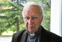 Monseigneur Henri Teissier, infatigable homme du dialogue islamo-chrétien, parle de « Charlie » et de ses suites (*) Monseigneur Henri Teissier, infatigable homme du dialogue islamo-chrétien, parle de "Charlie" et de ses suites (*)