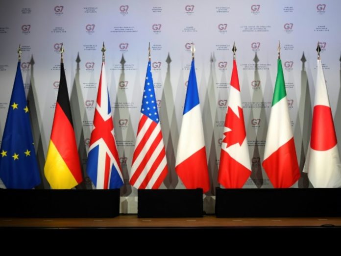 Le G7 annonce un soutien de 7,5 milliards de dollars à la vaccination