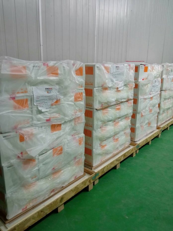 Covid-19: l'Algérie réceptionne une nouvelle cargaison du vaccin Sinovac Covid-19: l'Algérie réceptionne une nouvelle cargaison du vaccin Sinovac