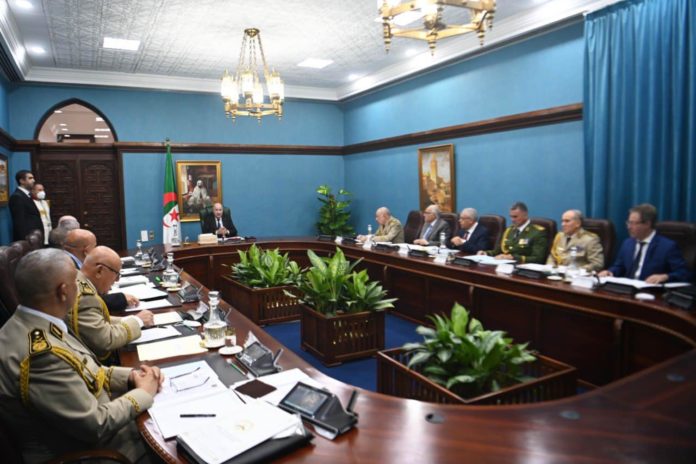 Tebboune préside une réunion du Haut Conseil de Sécurité