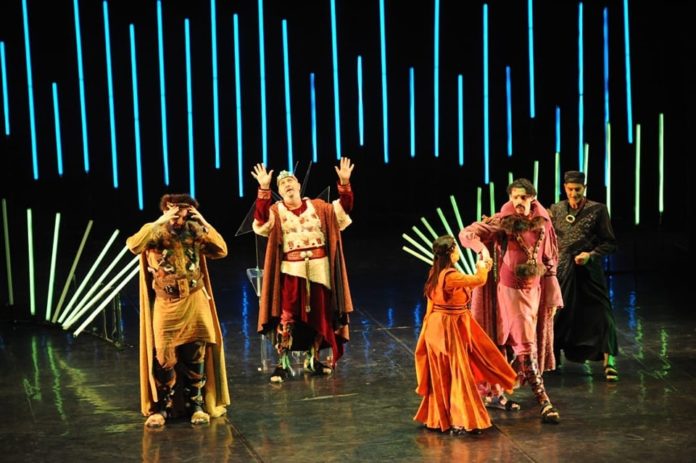 Générale de la pièce  ″Le Banquet″ au FNTP à Alger : La science sans conscience face à l'archaïsme