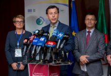 Diego Mellado Pascua, ambassadeur de l’Union européenne à Alger : « Nous continuerons à être le client principal de l’Algérie, un client fiable, en matière d’énergie » Diego Mellado Pascua, ambassadeur de l'Union européenne à Alger : "Nous continuerons à être le client principal de l'Algérie, un client fiable, en matière d'énergie"