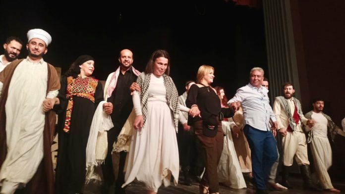 "Palestine trahie" : une œuvre théâtrale poignante au TNA