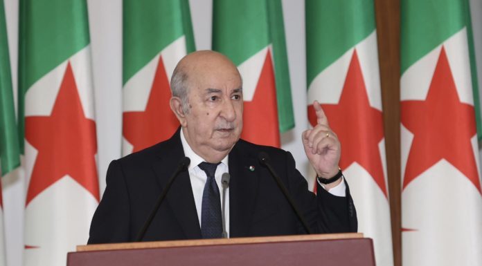 Tebboune lance officiellement l’exploitation de la ligne ferroviaire minière Gara Djebilet–Tindouf–Béchar Tebboune réaffirme les fondamentaux de l’État : dialogue politique, justice sociale et souveraineté économique